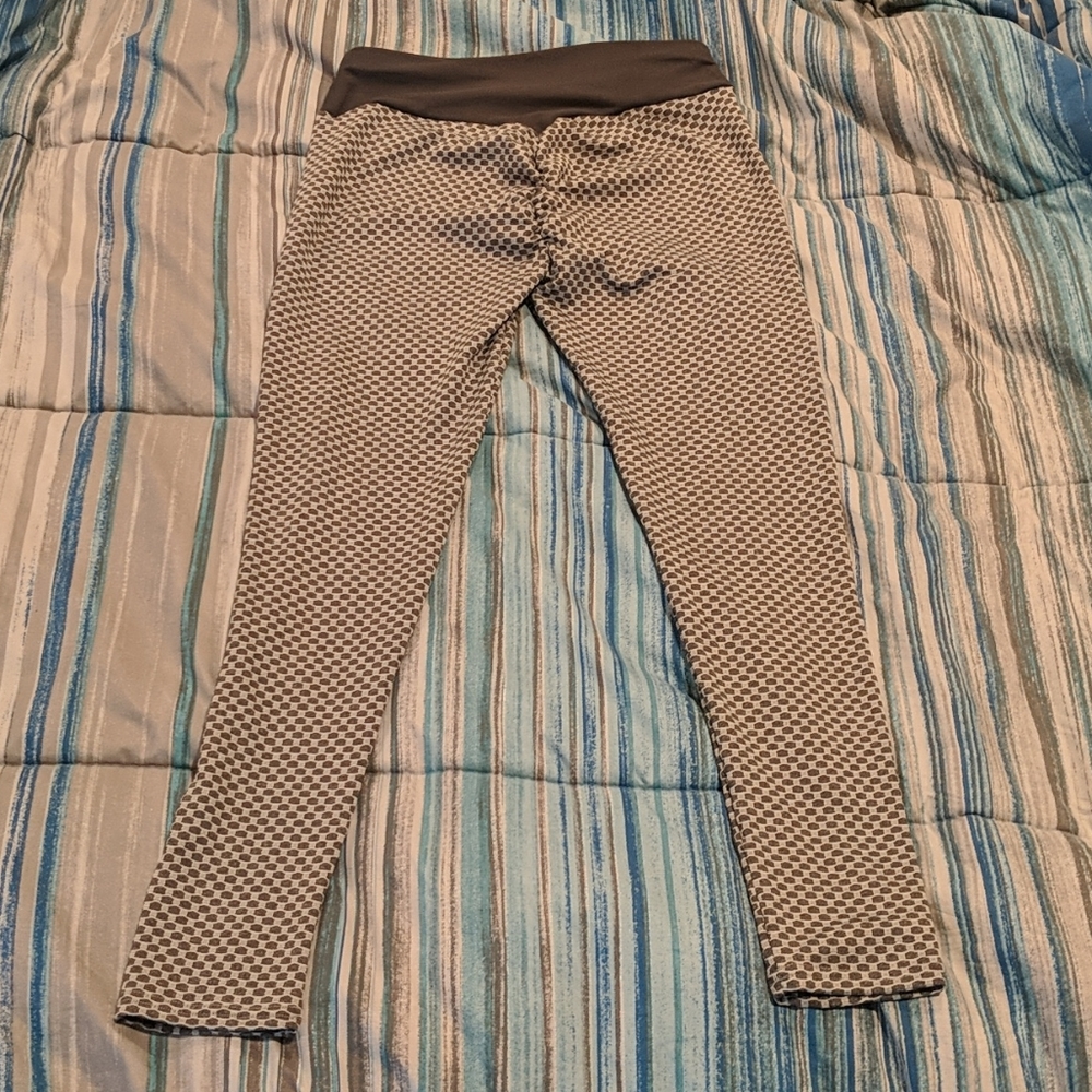Dark grey brazilian scrunch leggings